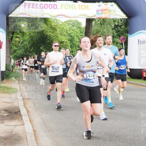 29.06.2025 - hella hamburg halbmarathon MichiJ http://msf.ph/oto/8318158 29.06.2025 10:36:50 Zwischen KM18-KM19 1452, 1476, 2592, 2596, 2706, 2889, 3060, 4017, 4847, 4890, 6282, 8704, 9200, 9619, 10184, 11340, 11451, 11977, 12271, 12533, 12690, 13233, 13962, 14033, 14192, 15384, 16369, 17395, 17855, 17982, 18926, 19112, 19198 meine-sportfotos.de