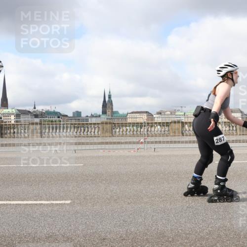 29.06.2025 - hella hamburg halbmarathon Lena Gebhardt http://msf.ph/oto/8318198 29.06.2025 09:07:38 Lombardsbrücke 287 meine-sportfotos.de