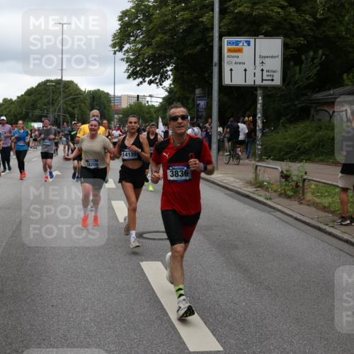 29.06.2025 - hella hamburg halbmarathon Yannick Fuchs http://msf.ph/oto/8318207 29.06.2025 10:50:51 20KM 1485, 1955, 2034, 2282, 2417, 2676, 3413, 3435, 3836, 4167, 4940, 5033, 5492, 6272, 6399, 6416, 6835, 7716, 8393, 8542, 8652, 8669, 8825, 9488, 9577, 9727, 9820, 9907, 9934, 10133, 10212, 11043, 11083, 11212, 11590, 11612, 11832, 12014, 12440, 12523, 13394, 13666, 13750, 13863, 14139, 14369, 14678, 15097, 15145, 15431, 15695, 15712, 15726, 16113, 16257, 16261, 16470, 16634, 16830, 16909, 17160, 17617, 17779, 17828, 18208, 18652, 18719, 19184 meine-sportfotos.de