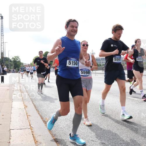 29.06.2025 - hella hamburg halbmarathon Lena Gebhardt http://msf.ph/oto/8318243 29.06.2025 10:12:41 Lombardsbrücke 5150, 5598, 5597, 4554, 1020, 1051, 1249, 1610, 1785, 1850, 1851, 1939, 2531, 2661, 2891, 2942, 2963, 2964, 3182, 3248, 3262, 3746, 4453, 4499, 4532, 4554, 5150, 5166, 5176, 5597, 5598, 6207, 6822, 6871, 6966, 7014, 7474, 7907, 8917, 8971, 9253, 9254, 9405, 10067, 10402, 10581, 10685, 11025, 11509, 11720, 12456, 13566, 13816, 14313, 14540, 14863, 14868, 14869, 15012, 15369, 15531, 16323, 16379, 16473, 16826, 16911, 17061, 17994, 18178, 18493, 18530 meine-sportfotos.de