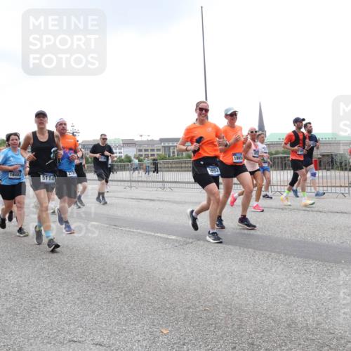 29.06.2025 - hella hamburg halbmarathon Lena Gebhardt http://msf.ph/oto/8318278 29.06.2025 10:47:13 Lombardsbrücke 20, 10776, 111, 18403, 2321, 5114, 17358, 1593, 1865, 1073, 1185, 1286, 1363, 1463, 1523, 1593, 1607, 1704, 1720, 1961, 2148, 2162, 2211, 2320, 2327, 2407, 2537, 2555, 2556, 2665, 2981, 2994, 3277, 3339, 3406, 3407, 3823, 4184, 4239, 4325, 4342, 4483, 4806, 4895, 4974, 4975, 5111, 5114, 5700, 5796, 5895, 5953, 6255, 6256, 6485, 6496, 6740, 6879, 6995, 7073, 7403, 7412, 7430, 7431, 7630, 7631, 7827, 8105, 8131, 8270, 8486, 8553, 8684, 8706, 8915, 8953, 8967, 9018, 11738 meine-sportfotos.de