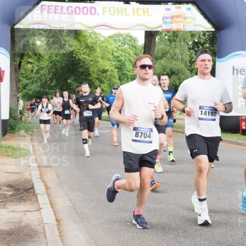 29.06.2025 - hella hamburg halbmarathon MichiJ http://msf.ph/oto/8318310 29.06.2025 10:36:51 Zwischen KM18-KM19 1452, 1476, 2592, 2596, 2706, 2889, 3060, 4017, 4847, 4890, 6158, 6282, 8704, 9200, 9619, 11340, 11451, 11977, 12271, 12533, 12690, 13233, 13962, 14033, 14192, 15384, 16369, 17395, 17855, 17982, 18066, 18926, 19109, 19112, 19198 meine-sportfotos.de