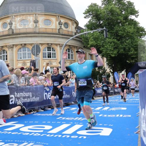29.06.2025 - hella hamburg halbmarathon Strokosch-Dieckow http://msf.ph/oto/8318338 29.06.2025 10:58:19 Ziel 1595, 4550, 4592, 4708, 4767, 5347, 6104, 6138, 6147, 7476, 9230, 9485, 11645, 11808, 14355, 14631, 15434, 16531, 17415, 18068, 18266, 18891 meine-sportfotos.de