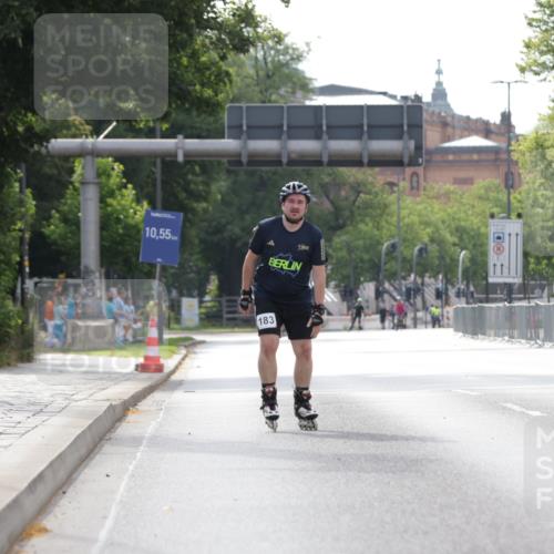 29.06.2025 - hella hamburg halbmarathon Jannik Wohlers http://msf.ph/oto/8318395 29.06.2025 08:59:52 Lombardsbrücke  meine-sportfotos.de