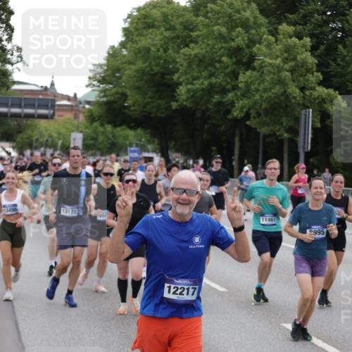29.06.2025 - hella hamburg halbmarathon Jannik Wohlers http://msf.ph/oto/8318578 29.06.2025 10:39:07 Lombardsbrücke 1856, 1883, 2578, 3275, 3353, 4603, 4609, 4855, 5045, 5701, 6321, 6342, 6343, 6427, 6428, 6719, 6726, 6748, 7053, 7199, 7501, 7524, 7684, 8203, 8995, 9393, 9569, 9698, 9747, 9777, 10512, 10626, 10627, 10833, 10849, 10888, 11129, 11381, 11382, 11461, 11729, 12150, 12217, 12680, 13178, 13461, 13495, 13519, 14111, 14114, 14299, 14674, 15265, 15433, 15494, 15536, 16178, 16866, 17379, 17666, 17695, 18944 meine-sportfotos.de