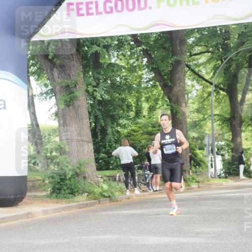 29.06.2025 - hella hamburg halbmarathon KatJ http://msf.ph/oto/8318746 29.06.2025 10:16:07 Zwischen KM18-KM19  meine-sportfotos.de