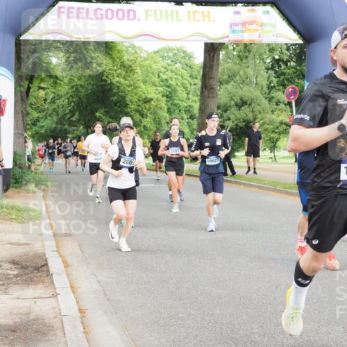 29.06.2025 - hella hamburg halbmarathon MichiJ http://msf.ph/oto/8318758 29.06.2025 10:36:54 Zwischen KM18-KM19 1452, 1476, 2592, 2596, 2706, 2889, 3060, 3692, 4017, 4847, 4890, 6158, 6282, 7332, 8704, 9038, 9200, 9619, 11340, 11451, 11977, 12271, 12690, 13233, 14192, 15384, 15422, 16114, 16369, 16627, 17982, 18066, 19109, 19122, 19198 meine-sportfotos.de