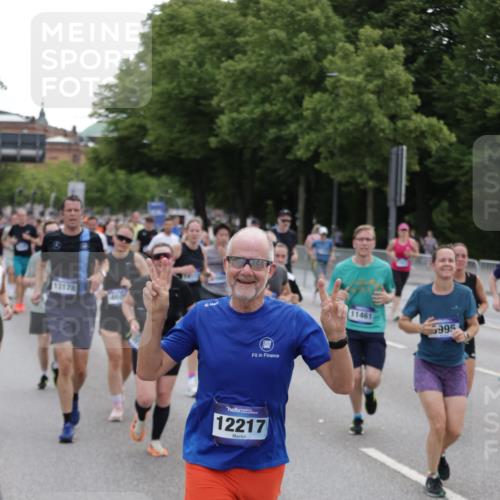 29.06.2025 - hella hamburg halbmarathon Jannik Wohlers http://msf.ph/oto/8318792 29.06.2025 10:39:08 Lombardsbrücke 1883, 2578, 2976, 3353, 4603, 4609, 4855, 5045, 5701, 6321, 6342, 6343, 6427, 6428, 6719, 6726, 6748, 7053, 7125, 7199, 7501, 7524, 7684, 8203, 8995, 9393, 9569, 9698, 9747, 9777, 10512, 10626, 10627, 10833, 10849, 10888, 11381, 11382, 11461, 11729, 12150, 12217, 12680, 13178, 13461, 13495, 13519, 14111, 14114, 14299, 14674, 15265, 15433, 15494, 15536, 16178, 17379, 17407, 17666, 17695, 18944 meine-sportfotos.de
