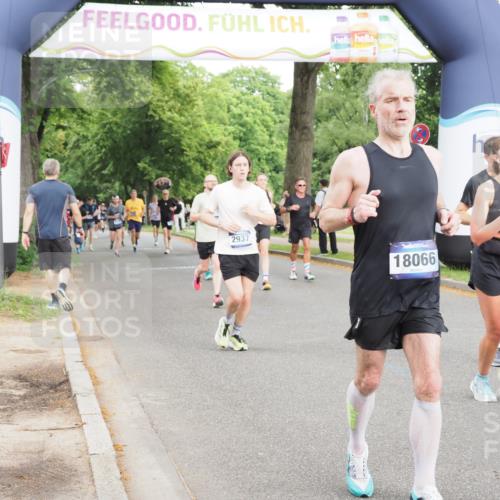 29.06.2025 - hella hamburg halbmarathon MichiJ http://msf.ph/oto/8318901 29.06.2025 10:36:56 Zwischen KM18-KM19 1452, 1476, 2706, 2889, 2937, 3692, 4017, 6158, 6282, 7332, 8704, 8821, 9038, 9200, 9619, 11340, 11451, 11977, 12271, 13233, 14192, 15384, 15422, 16114, 16627, 17982, 18066, 18842, 19109, 19122 meine-sportfotos.de