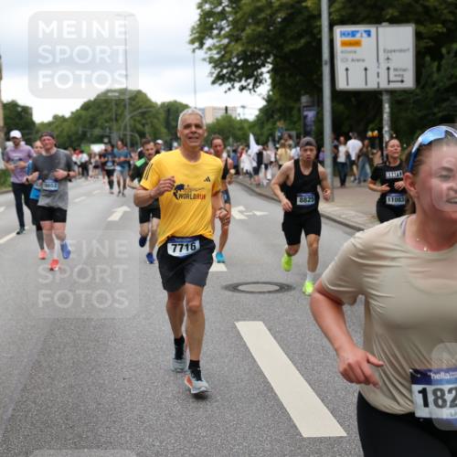 29.06.2025 - hella hamburg halbmarathon Yannick Fuchs http://msf.ph/oto/8318963 29.06.2025 10:50:54 20KM 1387, 1485, 2034, 2282, 2417, 2676, 3413, 3435, 3836, 4167, 4940, 5033, 5492, 6272, 6399, 6416, 6835, 7716, 8393, 8542, 8652, 8669, 8825, 9488, 9577, 9727, 9820, 9907, 9934, 10133, 10212, 11043, 11083, 11212, 11590, 11612, 11832, 12014, 12440, 12523, 13245, 13666, 13750, 13863, 14139, 14369, 14678, 15097, 15145, 15695, 15712, 15726, 16113, 16257, 16261, 16470, 16634, 16830, 16909, 17160, 17617, 17779, 17828, 18208, 18652, 19184 meine-sportfotos.de