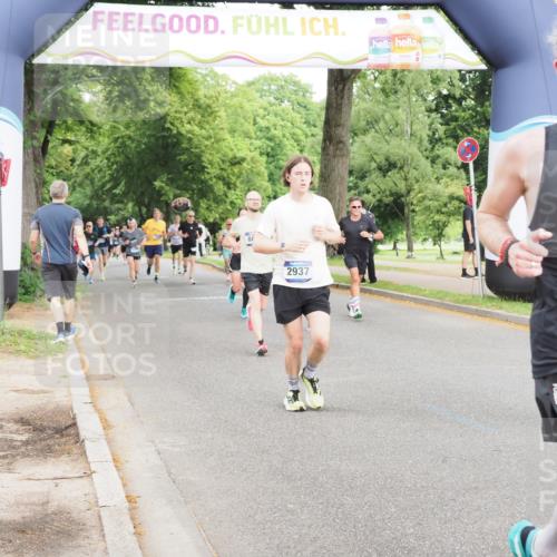 29.06.2025 - hella hamburg halbmarathon MichiJ http://msf.ph/oto/8318986 29.06.2025 10:36:57 Zwischen KM18-KM19 1452, 1476, 2706, 2889, 2937, 3692, 4017, 6158, 7332, 8704, 8821, 9038, 11340, 11451, 13233, 14192, 15422, 16114, 16627, 17982, 18066, 18842, 19109, 19122 meine-sportfotos.de