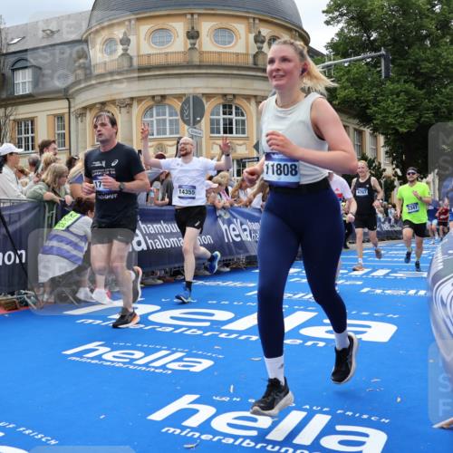 29.06.2025 - hella hamburg halbmarathon Strokosch-Dieckow http://msf.ph/oto/8319069 29.06.2025 10:58:27 Ziel 2978, 3251, 4467, 4550, 4767, 5341, 5347, 6138, 7082, 7476, 9316, 9485, 11808, 12712, 12809, 12879, 14355, 15434, 16531, 17415, 18266, 18556, 18891, 19166 meine-sportfotos.de