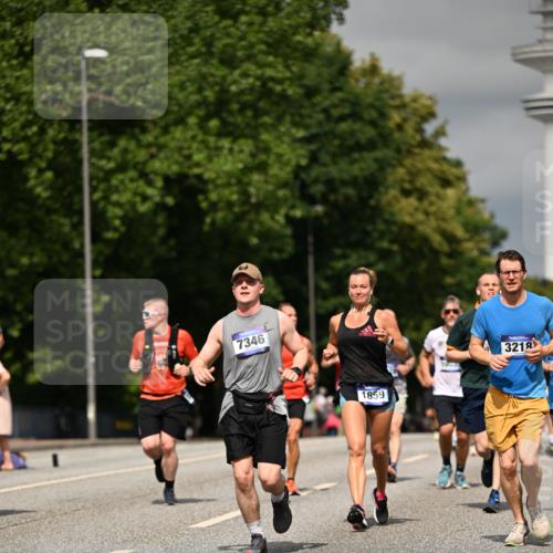 29.06.2025 - hella hamburg halbmarathon Dr. Thomas Lammeyer http://msf.ph/oto/8319081 29.06.2025 10:17:20 Kennedybrücke 1007, 1328, 1859, 2055, 2359, 2961, 2987, 3218, 3729, 4554, 4950, 5232, 5597, 5598, 6026, 6207, 7346, 7460, 8115, 8279, 8913, 9128, 9527, 10581 meine-sportfotos.de
