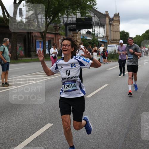 29.06.2025 - hella hamburg halbmarathon Yannick Fuchs http://msf.ph/oto/8319131 29.06.2025 10:50:54 20KM 1387, 1485, 2034, 2282, 2417, 2676, 3413, 3435, 3836, 4167, 4940, 5033, 5492, 6272, 6399, 6416, 6835, 7716, 8393, 8542, 8652, 8669, 8825, 9488, 9577, 9727, 9820, 9907, 9934, 10133, 10212, 11043, 11083, 11212, 11590, 11612, 11832, 12014, 12440, 12523, 13245, 13666, 13750, 13863, 14139, 14369, 14678, 15097, 15145, 15695, 15712, 15726, 16113, 16257, 16261, 16470, 16634, 16830, 16909, 17160, 17617, 17779, 17828, 18208, 18652, 19184 meine-sportfotos.de