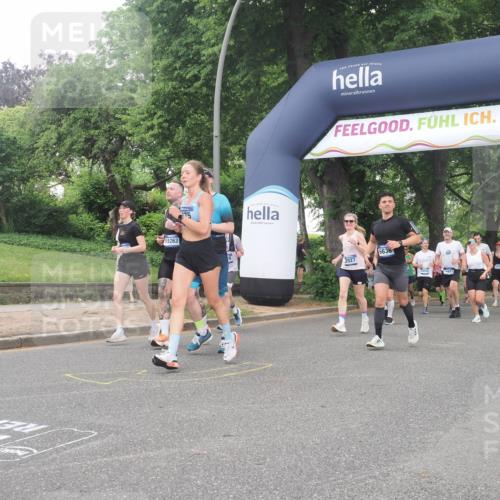 29.06.2025 - hella hamburg halbmarathon KatJ http://msf.ph/oto/8319136 29.06.2025 10:45:35 Zwischen KM18-KM19 1642, 1946, 1951, 2027, 4796, 5675, 6636, 7138 meine-sportfotos.de