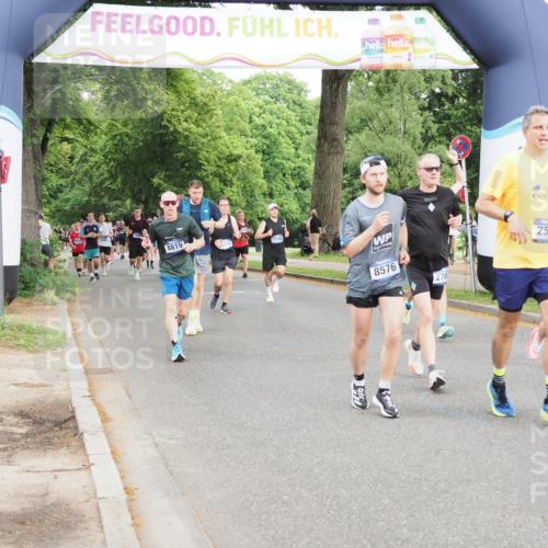 29.06.2025 - hella hamburg halbmarathon MichiJ http://msf.ph/oto/8319206 29.06.2025 10:37:03 Zwischen KM18-KM19 2504, 2788, 2937, 3414, 4711, 7297, 8576, 8819, 8821, 9463, 9770, 12670, 18842 meine-sportfotos.de