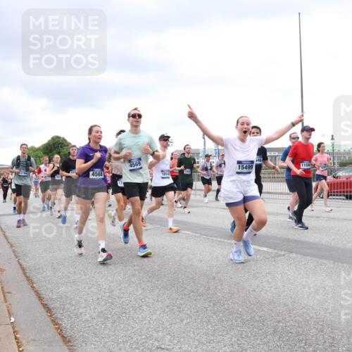29.06.2025 - hella hamburg halbmarathon Lena Gebhardt http://msf.ph/oto/8319353 29.06.2025 10:57:10 Lombardsbrücke 13194, 4568, 4569, 10142, 1282, 15499, 546, 11586, 1207, 2041, 2370, 2871, 2932, 3195, 3348, 3387, 3388, 3418, 3470, 3485, 3516, 3517, 3723, 3851, 4086, 4094, 4106, 4118, 4180, 4241, 4485, 4568, 4569, 4611, 4998, 5057, 5316, 5589, 5639, 5738, 5944, 6053, 6284, 6348, 6349, 6832, 6981, 7381, 7416, 7417, 7592, 7728, 7787, 7964, 8039, 8150, 8197, 8224, 8287, 8540, 8546, 8552, 8679, 8851, 8853, 9110, 9298, 9299 meine-sportfotos.de