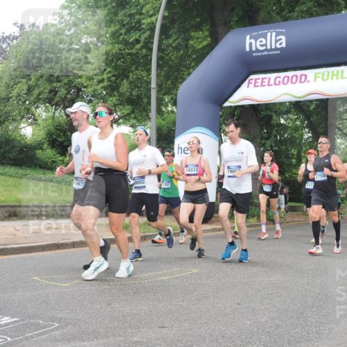 29.06.2025 - hella hamburg halbmarathon KatJ http://msf.ph/oto/8319537 29.06.2025 10:45:38 Zwischen KM18-KM19 1642, 2027, 2584, 2759, 2855, 3114, 4550, 5675, 6636, 6860, 7138, 8392 meine-sportfotos.de