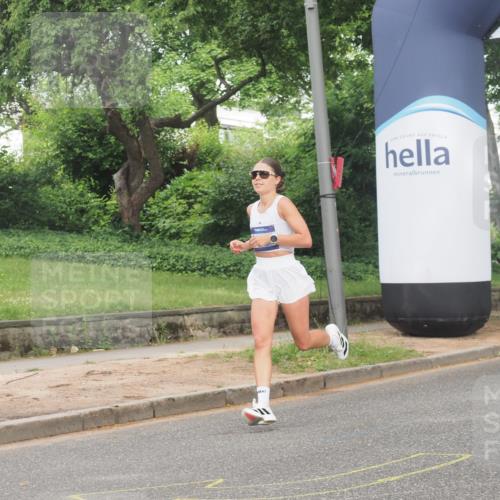 29.06.2025 - hella hamburg halbmarathon KatJ http://msf.ph/oto/8319555 29.06.2025 10:16:16 Zwischen KM18-KM19  meine-sportfotos.de