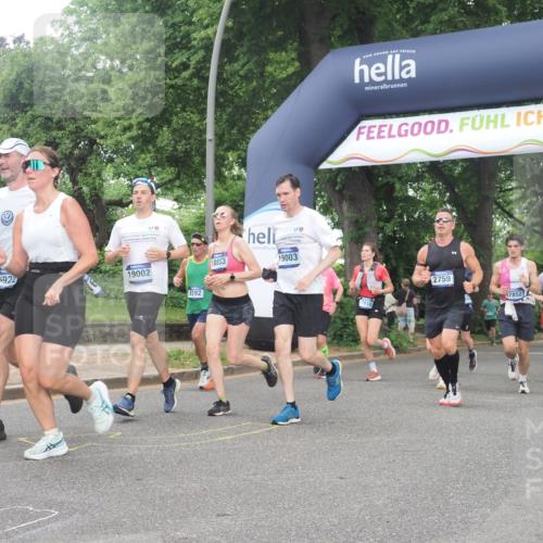 29.06.2025 - hella hamburg halbmarathon KatJ http://msf.ph/oto/8319657 29.06.2025 10:45:38 Zwischen KM18-KM19 1642, 2027, 2584, 2759, 2855, 3114, 4550, 5675, 6636, 6860, 7138, 8392 meine-sportfotos.de