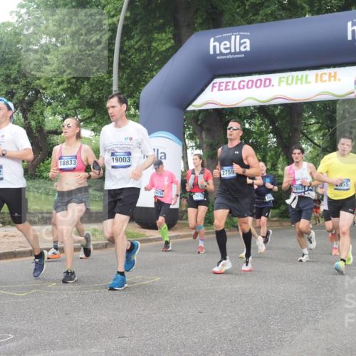 29.06.2025 - hella hamburg halbmarathon KatJ http://msf.ph/oto/8319811 29.06.2025 10:45:39 Zwischen KM18-KM19 1642, 2027, 2584, 2759, 2855, 3114, 4550, 5675, 6636, 6860, 8392 meine-sportfotos.de
