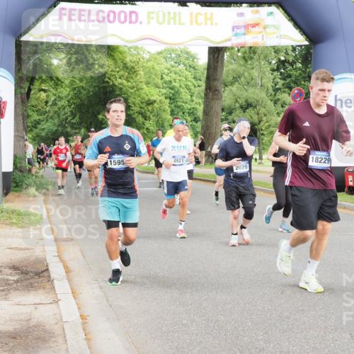 29.06.2025 - hella hamburg halbmarathon MichiJ http://msf.ph/oto/8320048 29.06.2025 10:37:11 Zwischen KM18-KM19 2020, 2234, 2880, 3562, 4247, 7657, 8921, 9031, 9303, 9770, 10859, 11819, 12421, 12670, 15950, 16738, 17745 meine-sportfotos.de