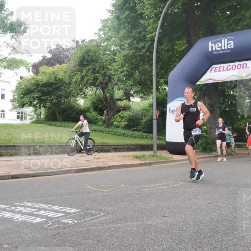 29.06.2025 - hella hamburg halbmarathon KatJ http://msf.ph/oto/8320080 29.06.2025 10:45:42 Zwischen KM18-KM19 1642, 2348, 2584, 2677, 2759, 2855, 3114, 4550, 6860, 8392 meine-sportfotos.de