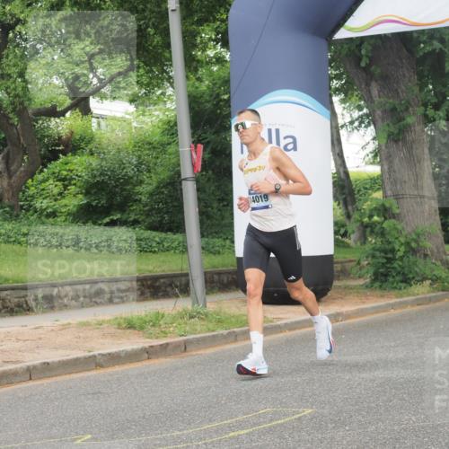 29.06.2025 - hella hamburg halbmarathon KatJ http://msf.ph/oto/8320107 29.06.2025 10:16:24 Zwischen KM18-KM19  meine-sportfotos.de