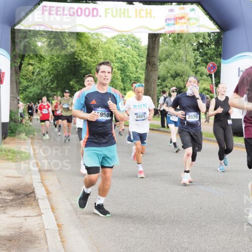 29.06.2025 - hella hamburg halbmarathon MichiJ http://msf.ph/oto/8320137 29.06.2025 10:37:11 Zwischen KM18-KM19 2020, 2234, 2880, 3562, 4247, 7657, 8921, 9031, 9303, 9770, 10859, 11819, 12421, 12670, 15950, 16738, 17745 meine-sportfotos.de