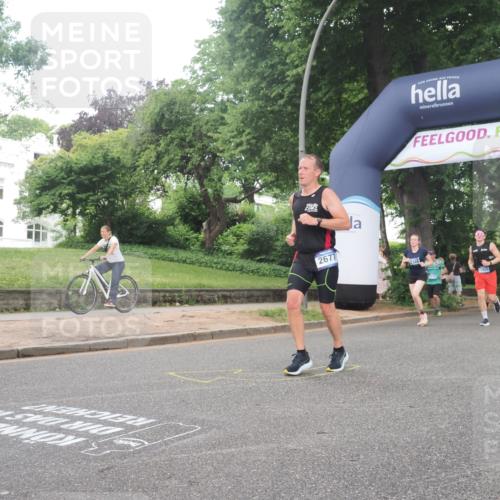 29.06.2025 - hella hamburg halbmarathon KatJ http://msf.ph/oto/8320147 29.06.2025 10:45:43 Zwischen KM18-KM19 1642, 2348, 2584, 2677, 2759, 2855, 3114, 4550, 6860, 8392 meine-sportfotos.de