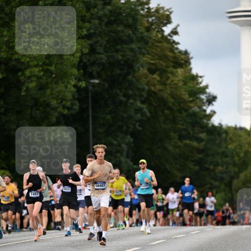 29.06.2025 - hella hamburg halbmarathon Dr. Thomas Lammeyer http://msf.ph/oto/8320185 29.06.2025 10:39:08 Kennedybrücke 1417, 1497, 2265, 2355, 2482, 2751, 3130, 3409, 4884, 5027, 5453, 5793, 6171, 6310, 6329, 6335, 6571, 6746, 6803, 6859, 7020, 7299, 8369, 9164, 9248, 10335, 10464, 10606 meine-sportfotos.de