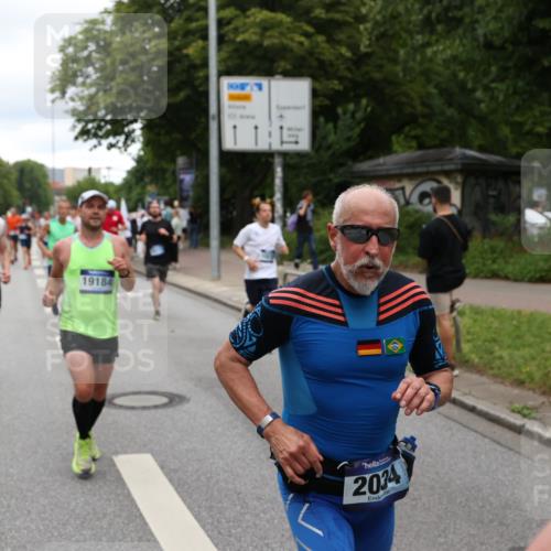 29.06.2025 - hella hamburg halbmarathon Yannick Fuchs http://msf.ph/oto/8320188 29.06.2025 10:50:59 20KM 1387, 1485, 2034, 2282, 2417, 2676, 3435, 3836, 4167, 4940, 5033, 5728, 6272, 7269, 7716, 8393, 8825, 9488, 9577, 9820, 10133, 10212, 11043, 11083, 11212, 11590, 11612, 11832, 12014, 12523, 13245, 13523, 13863, 14139, 14361, 14369, 14881, 15110, 15125, 15145, 15712, 15726, 16093, 16113, 16257, 16261, 16470, 16830, 16909, 17160, 17201, 17617, 17769, 17779, 17828, 17848, 18208, 18388, 18652, 19184 meine-sportfotos.de