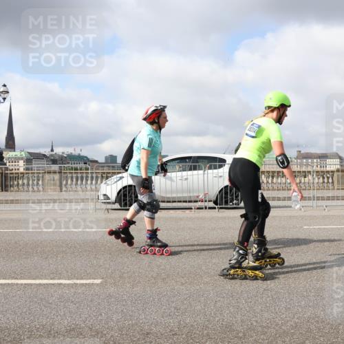 29.06.2025 - hella hamburg halbmarathon Lena Gebhardt http://msf.ph/oto/8320208 29.06.2025 09:07:40 Lombardsbrücke 20314 meine-sportfotos.de