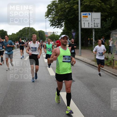 29.06.2025 - hella hamburg halbmarathon Yannick Fuchs http://msf.ph/oto/8320252 29.06.2025 10:50:59 20KM 1387, 1485, 2034, 2282, 2417, 2676, 3435, 3836, 4167, 4940, 5033, 5728, 6272, 7269, 7716, 8393, 8825, 9488, 9577, 9820, 10133, 10212, 11043, 11083, 11212, 11590, 11612, 11832, 12014, 12523, 13245, 13523, 13863, 14139, 14361, 14369, 14881, 15110, 15125, 15145, 15712, 15726, 16093, 16113, 16257, 16261, 16470, 16830, 16909, 17160, 17201, 17617, 17769, 17779, 17828, 17848, 18208, 18388, 18652, 19184 meine-sportfotos.de