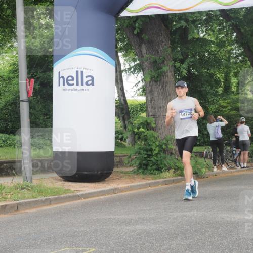 29.06.2025 - hella hamburg halbmarathon KatJ http://msf.ph/oto/8320372 29.06.2025 10:16:26 Zwischen KM18-KM19  meine-sportfotos.de