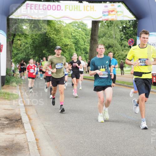 29.06.2025 - hella hamburg halbmarathon MichiJ http://msf.ph/oto/8320433 29.06.2025 10:37:13 Zwischen KM18-KM19 2020, 2234, 2880, 3562, 4247, 7657, 8454, 8921, 9031, 9303, 10859, 11819, 12421, 15950, 16738 meine-sportfotos.de