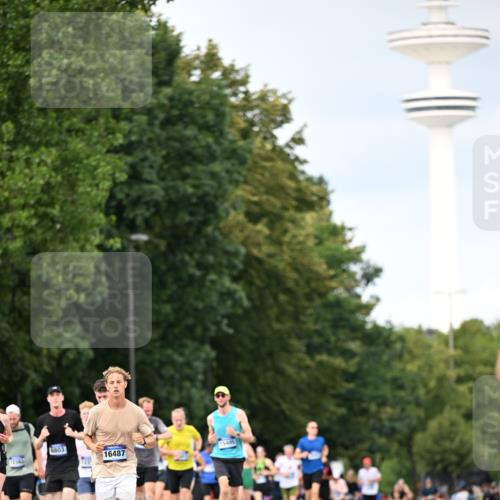 29.06.2025 - hella hamburg halbmarathon Dr. Thomas Lammeyer http://msf.ph/oto/8320494 29.06.2025 10:39:09 Kennedybrücke 1417, 1497, 1849, 2265, 2355, 2482, 2751, 3130, 3409, 4884, 5027, 5453, 5793, 6171, 6310, 6329, 6335, 6571, 6746, 6803, 6859, 7020, 7299, 7733, 8369, 9164, 9248, 10335, 10464, 10606 meine-sportfotos.de