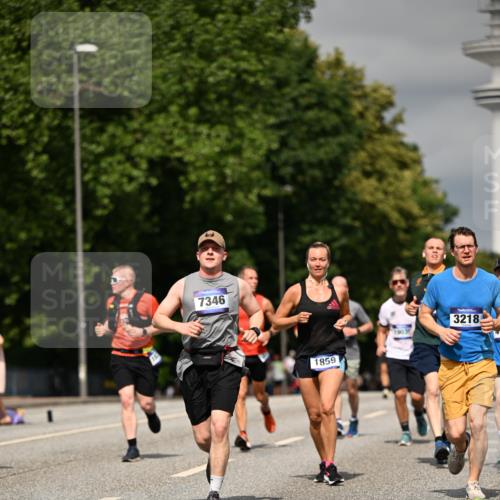 29.06.2025 - hella hamburg halbmarathon Dr. Thomas Lammeyer http://msf.ph/oto/8320562 29.06.2025 10:17:21 Kennedybrücke 1007, 1328, 1859, 2055, 2359, 2904, 2961, 2987, 3218, 3729, 4554, 4950, 5232, 5597, 5598, 6026, 6207, 7346, 7460, 8115, 8279, 8913, 9128, 9527 meine-sportfotos.de