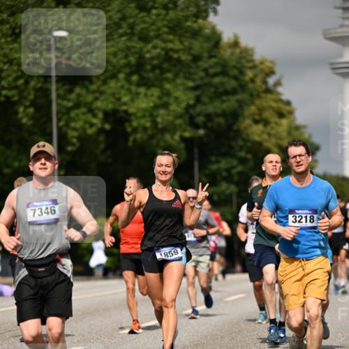 29.06.2025 - hella hamburg halbmarathon Dr. Thomas Lammeyer http://msf.ph/oto/8320664 29.06.2025 10:17:22 Kennedybrücke 1007, 1328, 1859, 2055, 2359, 2904, 2961, 2987, 3218, 3729, 4554, 4950, 5232, 5597, 5598, 6026, 6207, 7346, 7460, 8115, 8279, 8913, 9128, 9527 meine-sportfotos.de