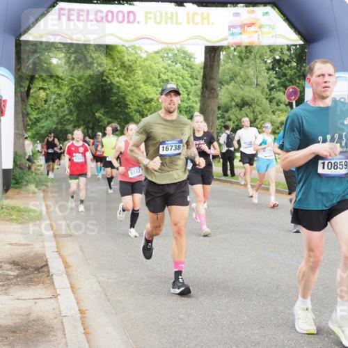29.06.2025 - hella hamburg halbmarathon MichiJ http://msf.ph/oto/8320700 29.06.2025 10:37:14 Zwischen KM18-KM19 2020, 2234, 2880, 3562, 4247, 7657, 8437, 8454, 8921, 9031, 9303, 9597, 10859, 11819, 12203, 12421, 15950, 16738 meine-sportfotos.de