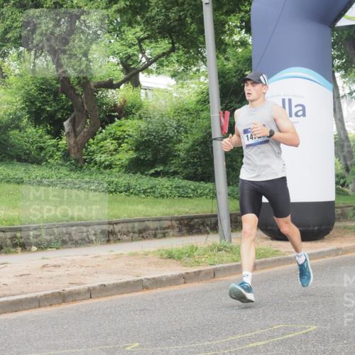 29.06.2025 - hella hamburg halbmarathon KatJ http://msf.ph/oto/8320733 29.06.2025 10:16:27 Zwischen KM18-KM19  meine-sportfotos.de