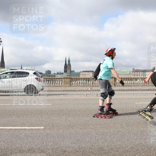 29.06.2025 - hella hamburg halbmarathon Lena Gebhardt http://msf.ph/oto/8320862 29.06.2025 09:07:41 Lombardsbrücke 314 meine-sportfotos.de