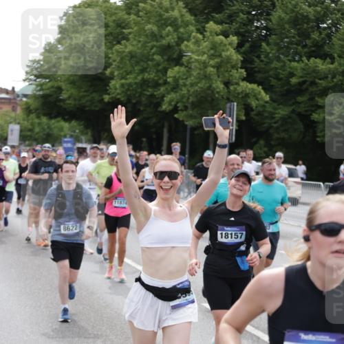 29.06.2025 - hella hamburg halbmarathon Jannik Wohlers http://msf.ph/oto/8320980 29.06.2025 10:39:29 Lombardsbrücke 1058, 1076, 1586, 1899, 2313, 2976, 3046, 3882, 3883, 3884, 4298, 4752, 5229, 5654, 5877, 5901, 6698, 6739, 7045, 7125, 7429, 7455, 7456, 8107, 8612, 8622, 8865, 8866, 9080, 9195, 9292, 9495, 10441, 10648, 10666, 10714, 10901, 10939, 11242, 11244, 11664, 11874, 11982, 12414, 12631, 12883, 12906, 13644, 14327, 14578, 14882, 15111, 16532, 16784, 17407, 17634, 18157, 19121, 19163 meine-sportfotos.de