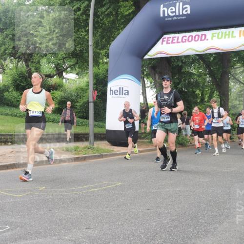 29.06.2025 - hella hamburg halbmarathon KatJ http://msf.ph/oto/8320996 29.06.2025 10:45:54 Zwischen KM18-KM19 1285, 2006, 3279, 5926, 6202 meine-sportfotos.de