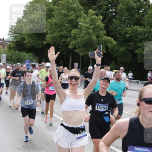 29.06.2025 - hella hamburg halbmarathon Jannik Wohlers http://msf.ph/oto/8321024 29.06.2025 10:39:29 Lombardsbrücke 1058, 1076, 1586, 1899, 2313, 2976, 3046, 3882, 3883, 3884, 4298, 4752, 5229, 5654, 5877, 5901, 6698, 6739, 7045, 7125, 7429, 7455, 7456, 8107, 8612, 8622, 8865, 8866, 9080, 9195, 9292, 9495, 10441, 10648, 10666, 10714, 10901, 10939, 11242, 11244, 11664, 11874, 11982, 12414, 12631, 12883, 12906, 13644, 14327, 14578, 14882, 15111, 16532, 16784, 17407, 17634, 18157, 19121, 19163 meine-sportfotos.de