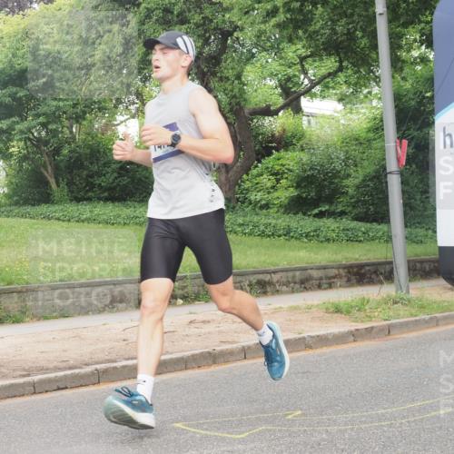 29.06.2025 - hella hamburg halbmarathon KatJ http://msf.ph/oto/8321047 29.06.2025 10:16:28 Zwischen KM18-KM19  meine-sportfotos.de
