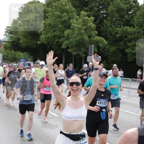29.06.2025 - hella hamburg halbmarathon Jannik Wohlers http://msf.ph/oto/8321107 29.06.2025 10:39:30 Lombardsbrücke 1058, 1076, 1586, 1899, 2313, 2888, 3046, 3882, 3883, 3884, 4298, 4752, 5229, 5654, 5877, 5901, 6698, 6739, 7045, 7429, 7455, 7456, 8107, 8612, 8622, 8865, 8866, 9080, 9195, 9292, 9495, 10441, 10648, 10666, 10714, 10901, 10939, 11242, 11244, 11664, 11874, 11982, 12414, 12631, 12883, 12906, 13644, 14327, 14578, 14882, 15111, 16532, 16784, 17634, 18157, 19121, 19163 meine-sportfotos.de