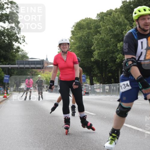 29.06.2025 - hella hamburg halbmarathon Jannik Wohlers http://msf.ph/oto/8321135 29.06.2025 09:00:18 Lombardsbrücke  meine-sportfotos.de