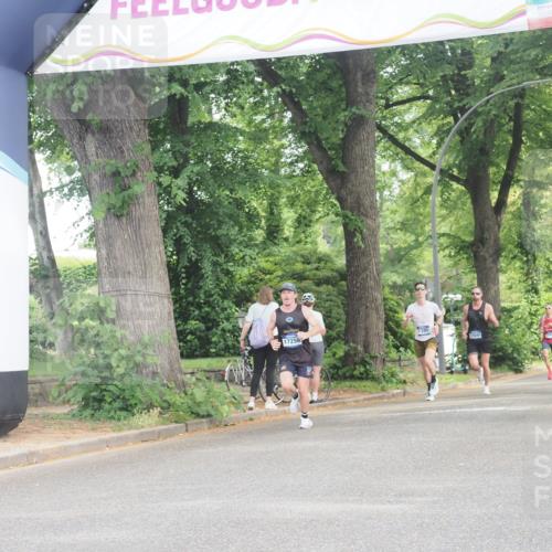 29.06.2025 - hella hamburg halbmarathon KatJ http://msf.ph/oto/8321191 29.06.2025 10:16:30 Zwischen KM18-KM19  meine-sportfotos.de