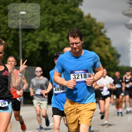 29.06.2025 - hella hamburg halbmarathon Dr. Thomas Lammeyer http://msf.ph/oto/8321205 29.06.2025 10:17:24 Kennedybrücke 1007, 1859, 2055, 2359, 2721, 2904, 2961, 2987, 3218, 3729, 4950, 5232, 6026, 6207, 7346, 7460, 8279, 8913, 9128, 9612 meine-sportfotos.de